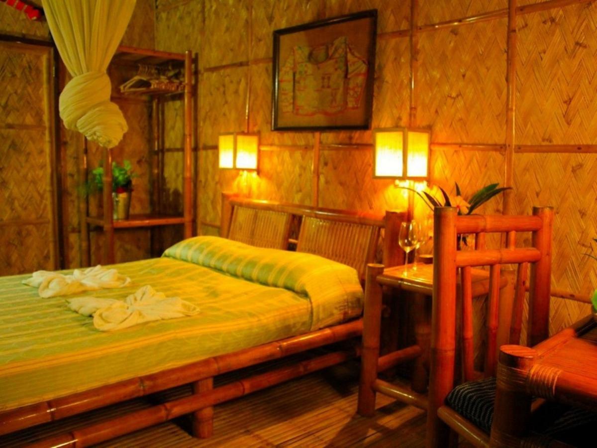 Coco Beach Island Resort Puerto Galera Exterior foto