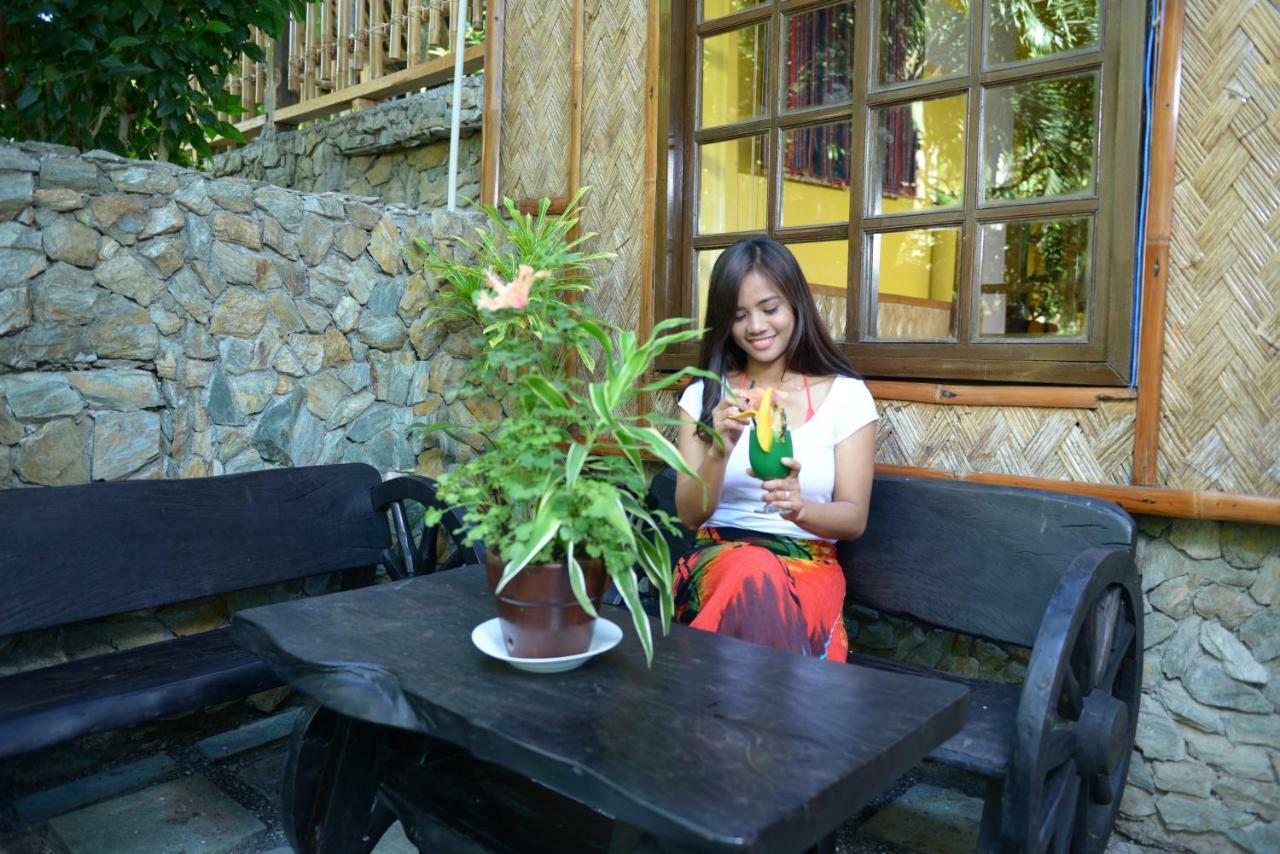 Coco Beach Island Resort Puerto Galera Exterior foto